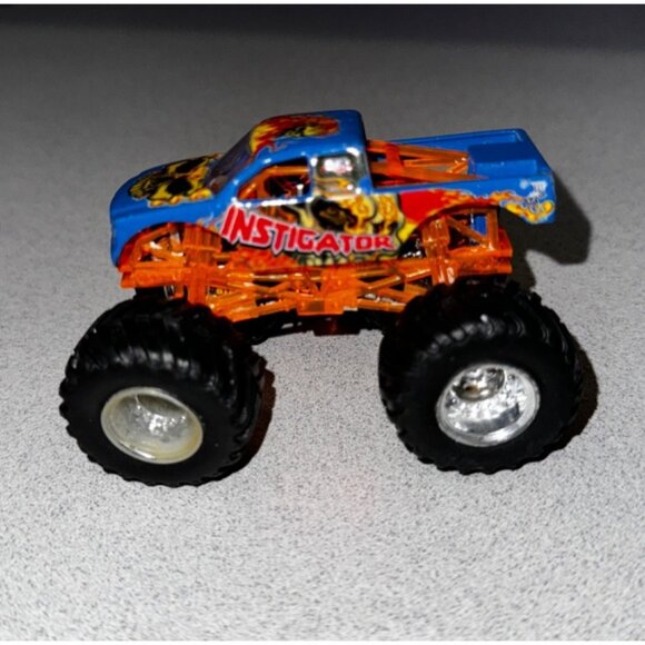 Lot of 3 Hot Wheels Monster Jam Max-D, Bounty Hunter & Instigator Monster Trucks - Picture 8 of 12